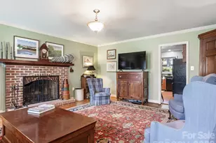 3021 Crosby Rd, Charlotte, NC 28211 - Photo 7