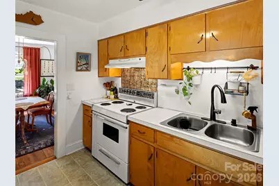 79 Craig Circle, Asheville, NC 28805 - Photo 11