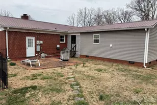 503 9th Ave SW, Conover, NC 28613 - Photo 7
