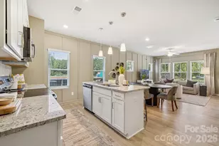 4636 Lakeview Rd, Charlotte, NC 28216 - Photo 13