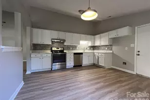 5830 Stone Bluff Ct, Charlotte, NC 28214 - Photo 5