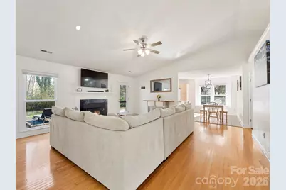 989 Thorncrest Court, Fletcher, NC 28732 - Photo 9