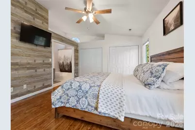 989 Thorncrest Court, Fletcher, NC 28732 - Photo 7