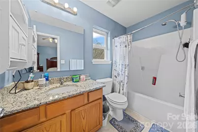 5041 Wallace Creek Lane, Charlotte, NC 28212 - Photo 15