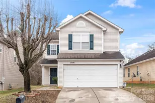 5041 Wallace Creek Ln, Charlotte, NC 28212 - Photo 1