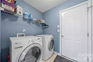 5041 Wallace Creek Ln, Charlotte, NC 28212 - Photo 13