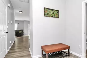 5426 Franklin Springs Cir, Charlotte, NC 28217 - Photo 5