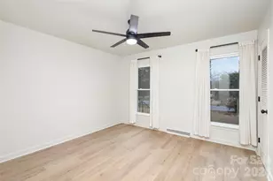 1627 Bonnie Ln, Charlotte, NC 28213 - Photo 19