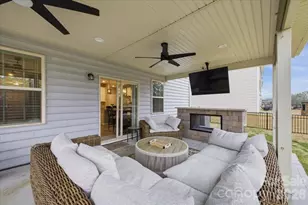 13049 Whitemarsh Hall Dr, Charlotte, NC 28273 - Photo 27