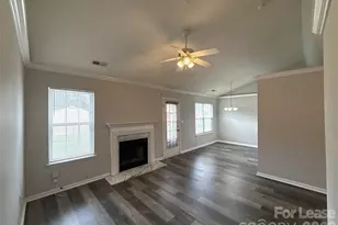 1511 Hudson Graham Ln, Charlotte, NC 28216 - Photo 3