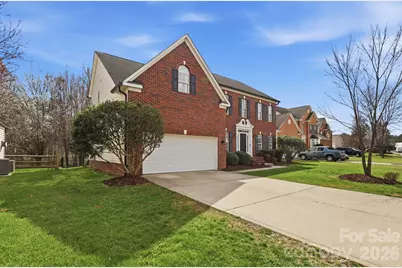 3909 Meadow Green Drive, Charlotte, NC 28269 - Photo 3