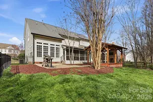 3909 Meadow Green Dr, Charlotte, NC 28269 - Photo 39
