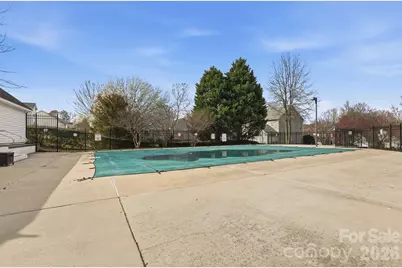 3909 Meadow Green Drive, Charlotte, NC 28269 - Photo 41