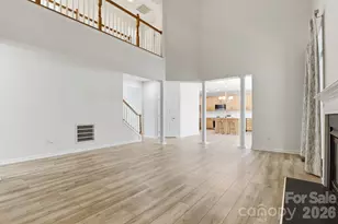 3909 Meadow Green Dr, Charlotte, NC 28269 - Photo 11