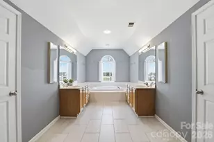 3909 Meadow Green Dr, Charlotte, NC 28269 - Photo 31