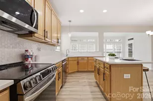 3909 Meadow Green Dr, Charlotte, NC 28269 - Photo 13