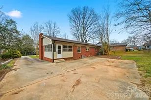705 2nd Ave NE, Conover, NC 28613 - Photo 37