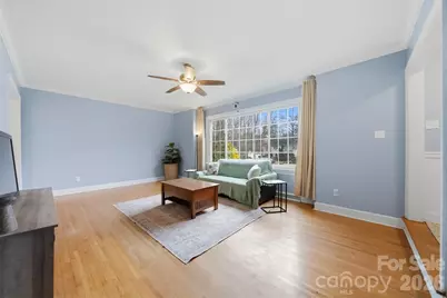 705 2nd Avenue NE, Conover, NC 28613 - Photo 5