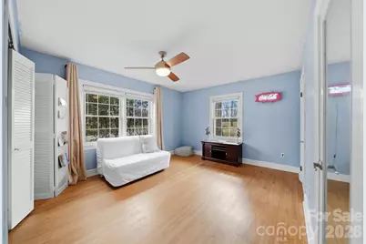 705 2nd Avenue NE, Conover, NC 28613 - Photo 21