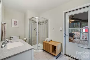 708 Pennwood Ln, Charlotte, NC 28215 - Photo 15