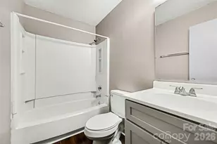 4033 Briarhill Dr, Charlotte, NC 28215 - Photo 17