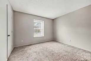 4033 Briarhill Dr, Charlotte, NC 28215 - Photo 13