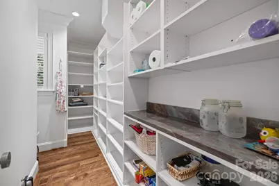 1219 Scotland Avenue, Charlotte, NC 28207 - Photo 9