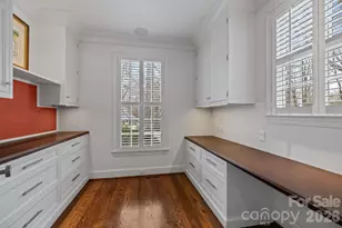 1219 Scotland Ave, Charlotte, NC 28207 - Photo 7