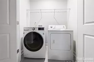 1515 Hidden Falls Rd, Charlotte, NC 28206 - Photo 29