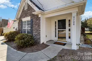 9708 Kestral Ridge Dr, Charlotte, NC 28269 - Photo 5