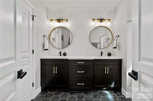 9708 Kestral Ridge Dr, Charlotte, NC 28269 - Photo 21