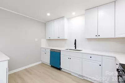 1621 Stonehill Place, Rock Hill, SC 29730 - Photo 7