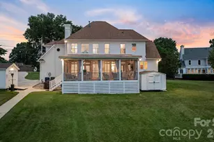 21216 Norman Shores Dr, Cornelius, NC 28031 - Photo 17