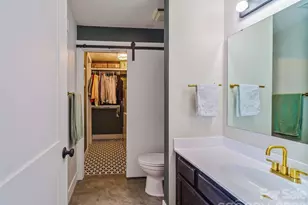 3300 Selwyn Farms Ln, Charlotte, NC 28209 - Photo 11