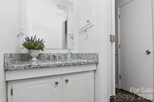 4605 Hedgemore Dr, Charlotte, NC 28209 - Photo 9