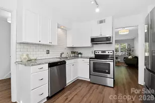 4605 Hedgemore Dr, Charlotte, NC 28209 - Photo 5