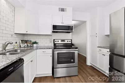4605 Hedgemore Drive #D, Charlotte, NC 28209 - Photo 9