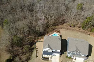 1035 Chalet Ln, Fort Mill, SC 29707 - Photo 5