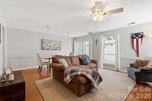 910 Sardis Cove Dr, Charlotte, NC 28270 - Photo 5