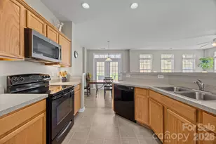 444 Battery Cir, Clover, SC 29710 - Photo 5