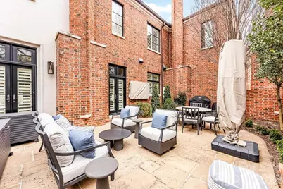 2331 Selwyn Avenue, Charlotte, NC 28207 - Photo 45