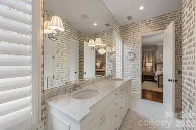 2331 Selwyn Avenue, Charlotte, NC 28207 - Photo 35