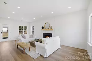 171 Kristens Ct Dr, Mooresville, NC 28115 - Photo 3