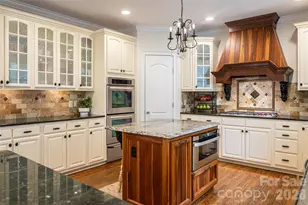 39 Windover Dr, Asheville, NC 28803 - Photo 17