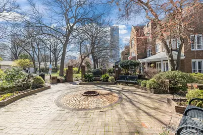 427 W 8th Street #104, Charlotte, NC 28202 - Photo 23