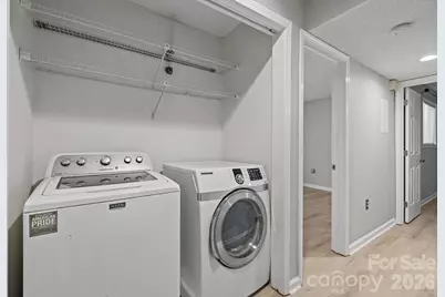 427 W 8th Street #104, Charlotte, NC 28202 - Photo 15