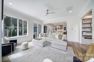 911 Laurel Creek Ln, Charlotte, NC 28211 - Photo 7