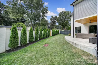 911 Laurel Creek Lane, Charlotte, NC 28211 - Photo 31