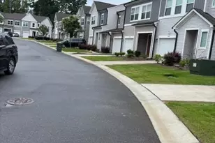 9122 Widden Wy, Charlotte, NC 28269 - Photo 3