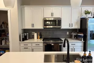 9122 Widden Wy, Charlotte, NC 28269 - Photo 15